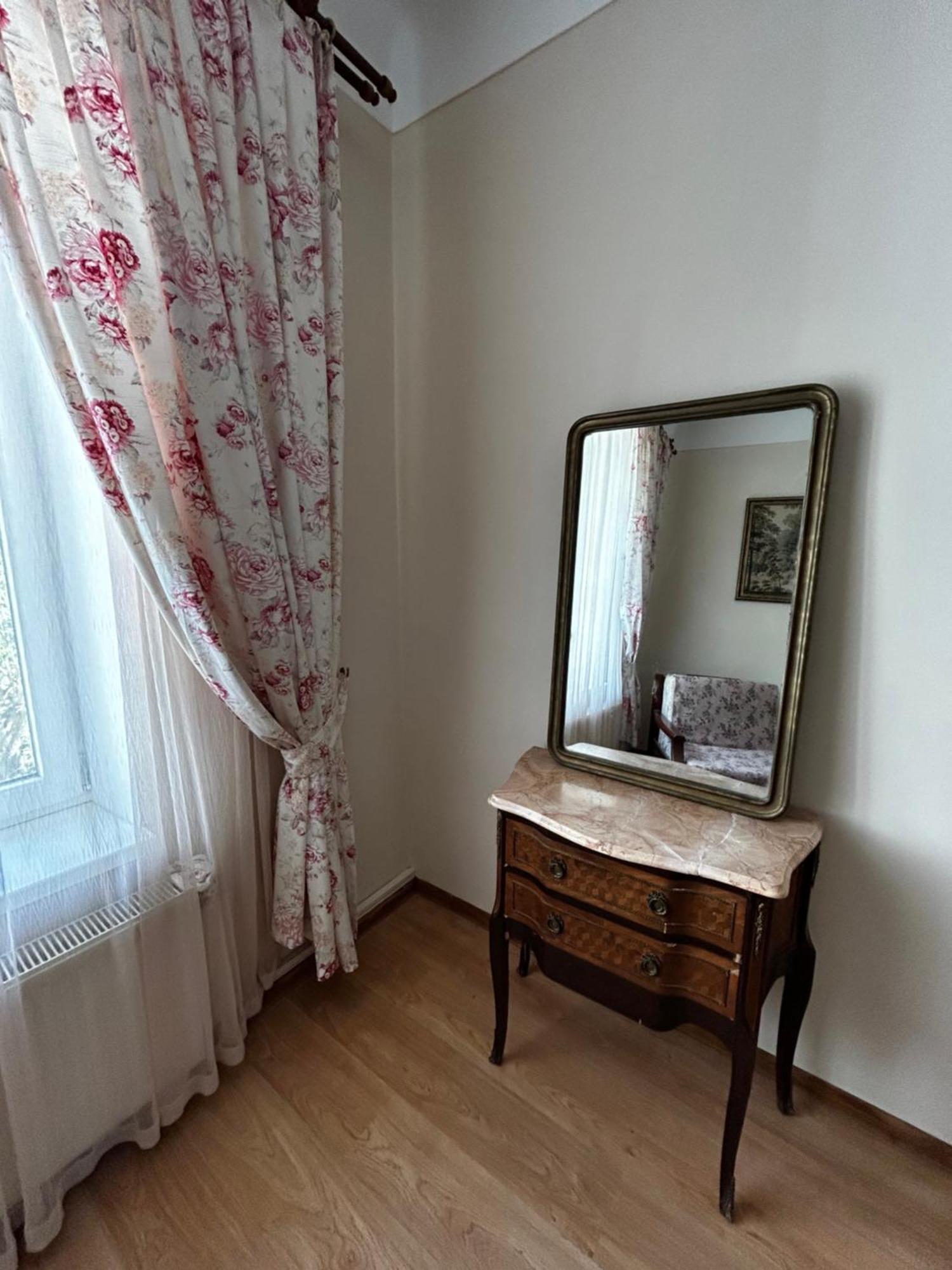 Дача На Фонтане Apartment Odessa Ngoại thất bức ảnh